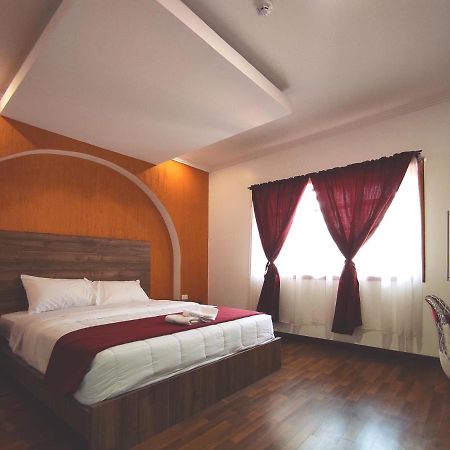 Hostal Nizza Куенка Екстериор снимка