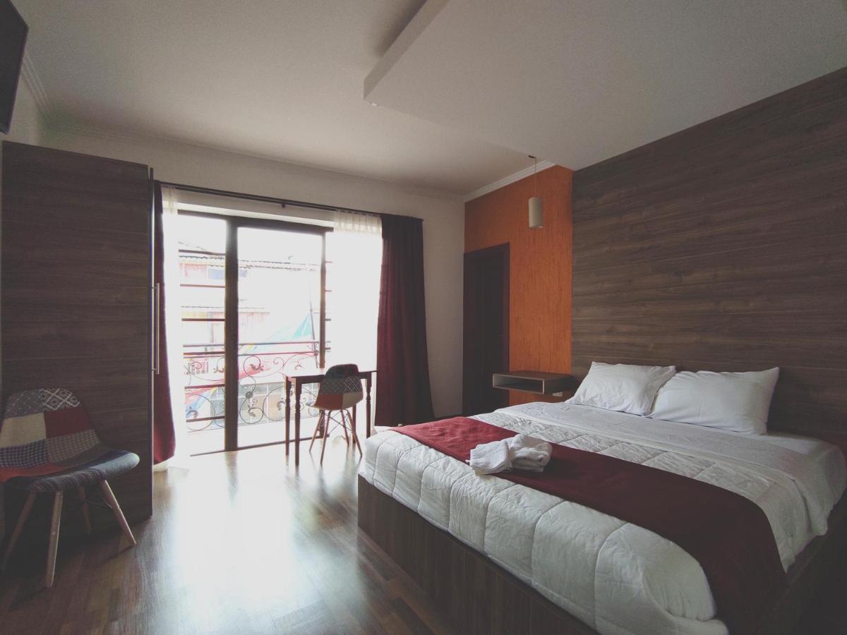 Hostal Nizza Куенка Екстериор снимка