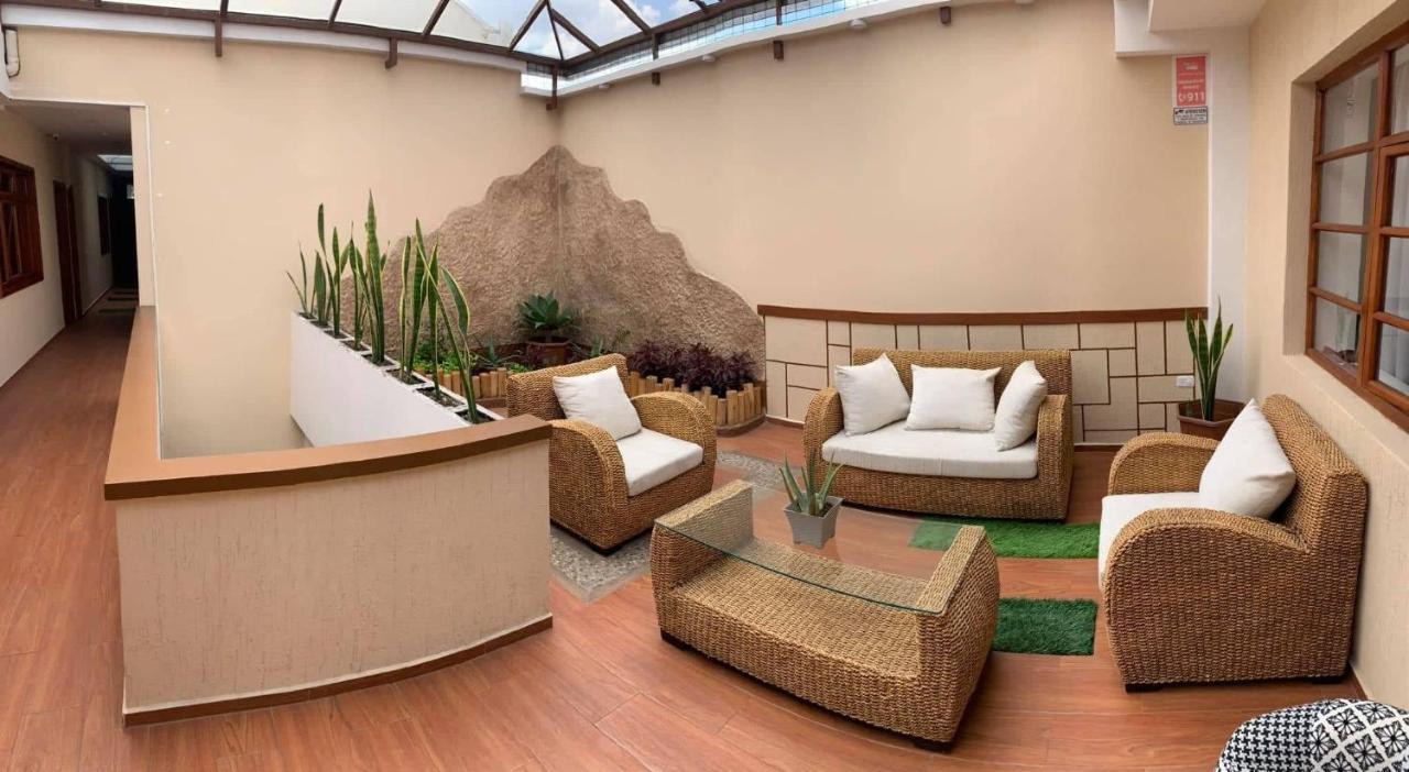 Hostal Nizza Куенка Екстериор снимка